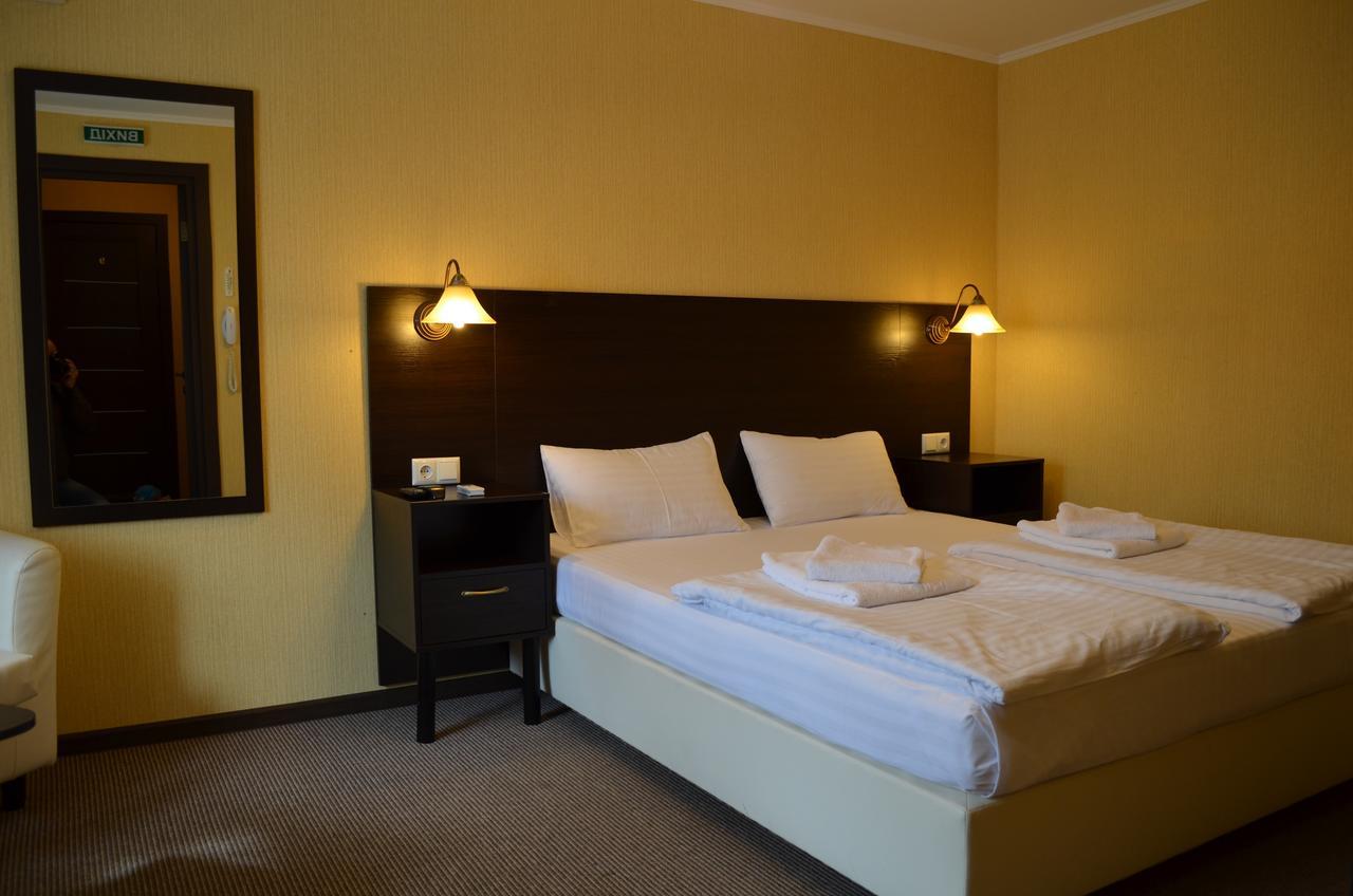 Transit Hotel Dyakovtsy Zewnętrze zdjęcie
